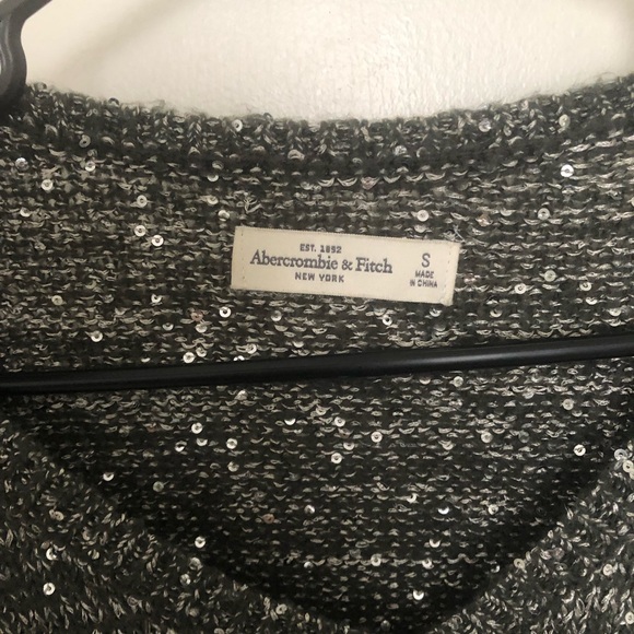 Top - Picture 2 of 2